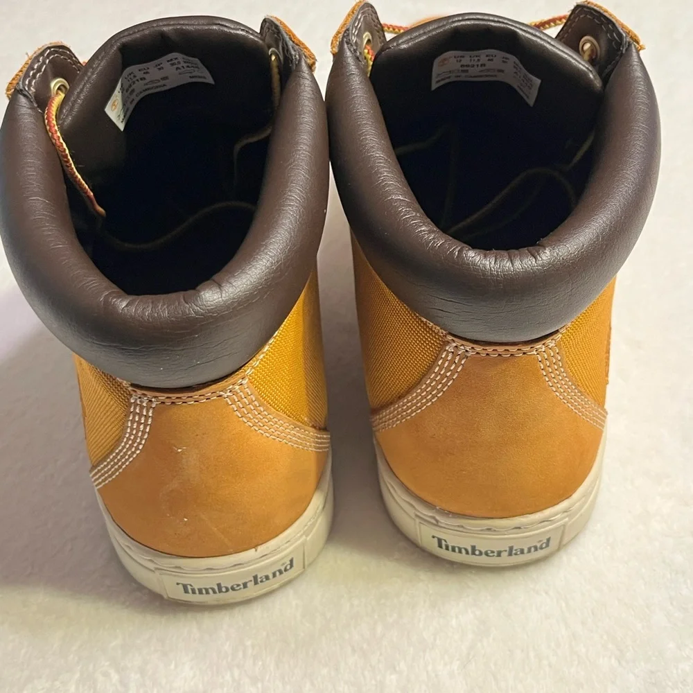 Timberland Men’s Wheat Nubuck Chukka Boots with Dark Brown Collar